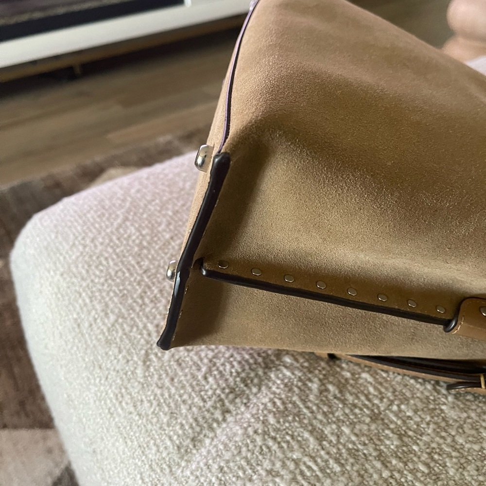 Coach Willow Shoulder Bag - Picture 5 of 12